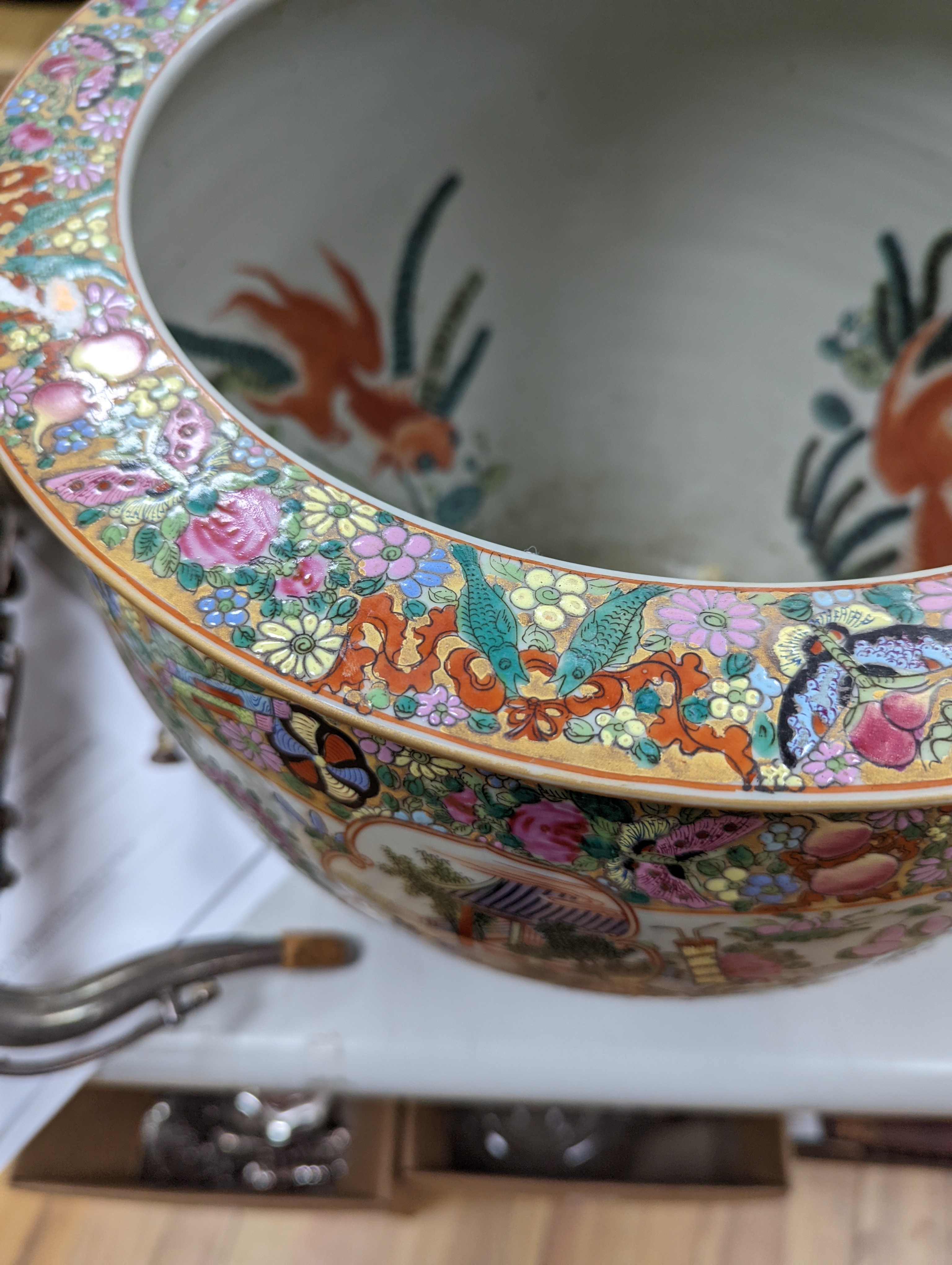 A Chinese famille rose fish bowl 32cm